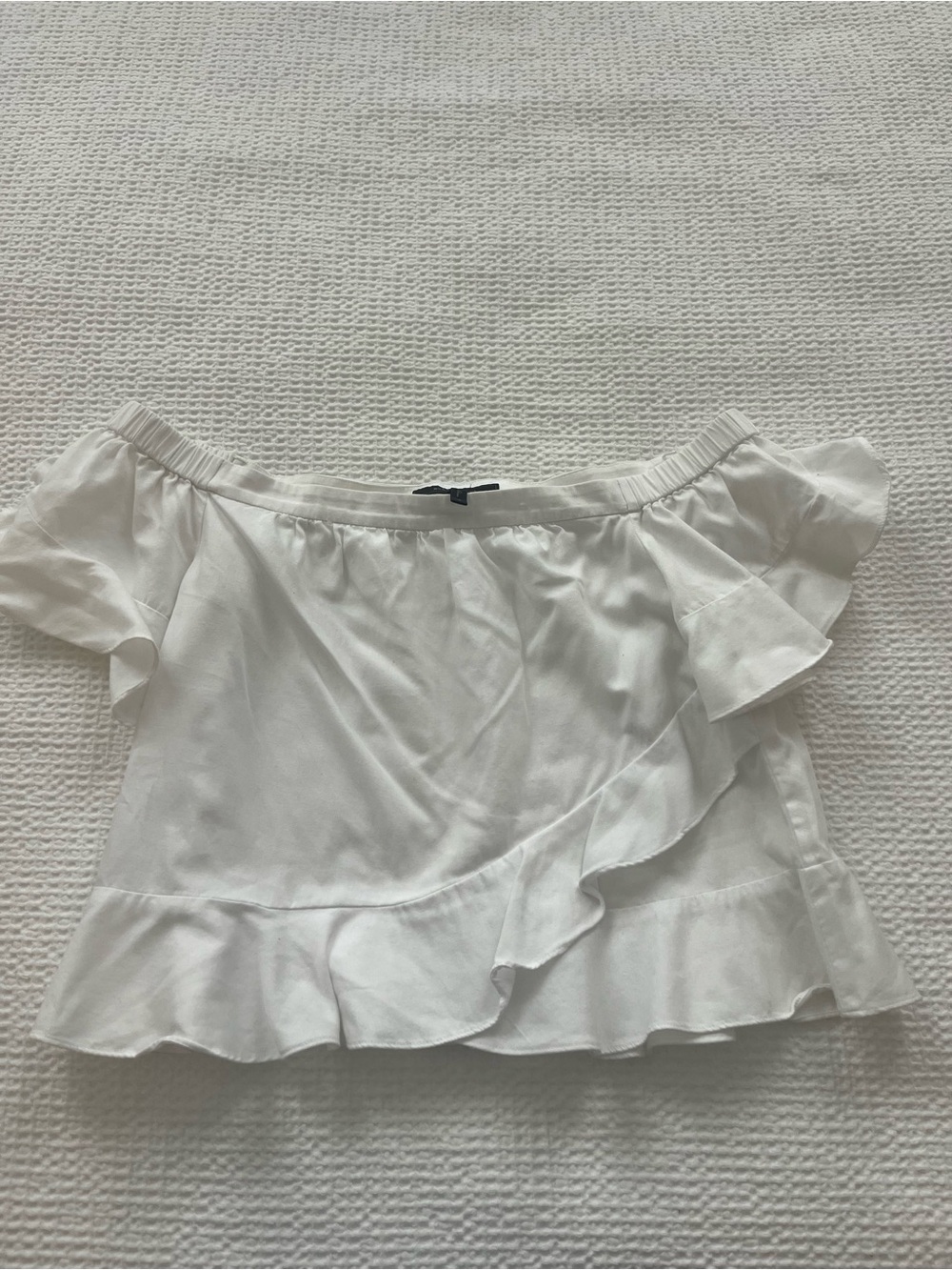BCBGMaxAzria White Ruffle Off-Shoulder Crop Top